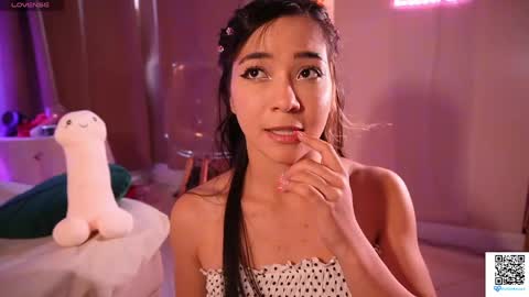 Snapshot of lilith__rosse chatting on April 22, 7:48 pm Lilith Rosse online show from April 22, 7:48 pm