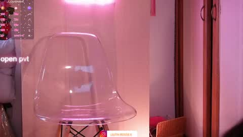 Snapshot of lilith__rosse chatting on May 27, 7:44 pm Lilith Rosse online show from May 27, 7:44 pm