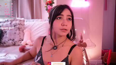Snapshot of lilith__rosse chatting on May 29, 4:16 pm Lilith Rosse online show from May 29, 4:16 pm