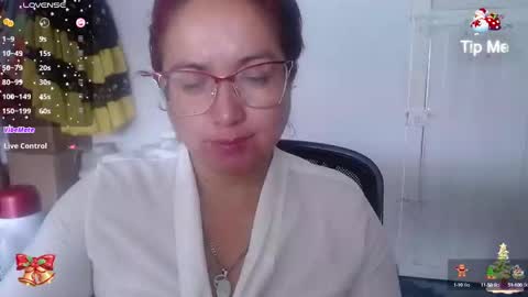 Snapshot of lilith_camp chatting on January 13, 1:39 pm Laura lopez online show from January 13, 1:39 pm