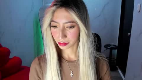 lilith cooper20 online show from October 22, 10:20 pm