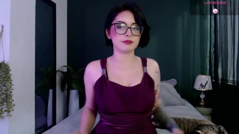 lilith online show from April 8, 11:48 pm