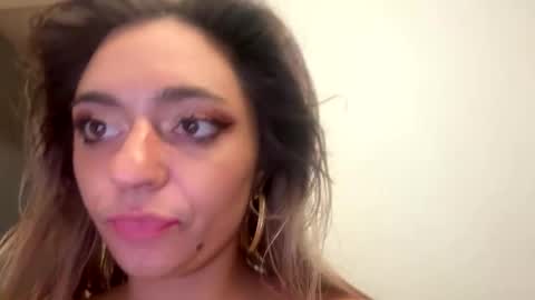 Snapshot of lilith_luv444 chatting on May 7, 2:22 pm lilith_luv444 online show from May 7, 2:22 pm