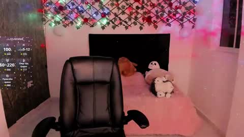 lilith_miller21 online show from September 29, 8:46 pm