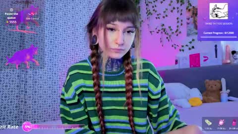 Snapshot of lilith_poison chatting on April 30, 6:14 pm lilith_poison online show from April 30, 6:14 pm