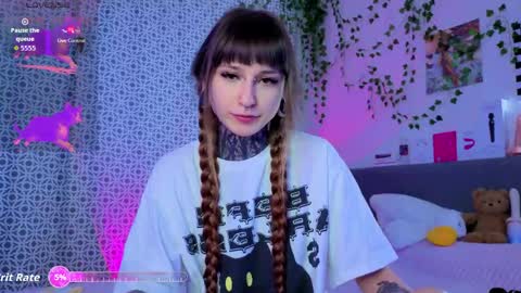 Snapshot of lilith_poison chatting on May 15, 6:15 pm lilith_poison online show from May 15, 6:15 pm