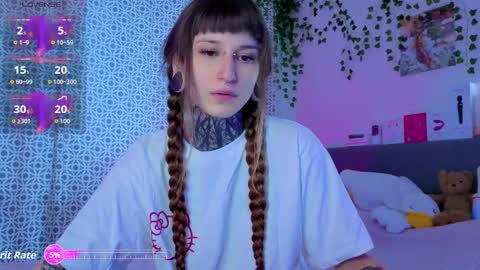 Snapshot of lilith_poison chatting on June 6, 6:12 pm lilith_poison online show from June 6, 6:12 pm
