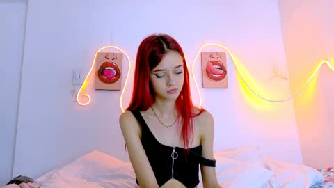 Snapshot of lilith_skinny1 chatting on April 22, 10:17 am Lilith online show from April 22, 10:17 am