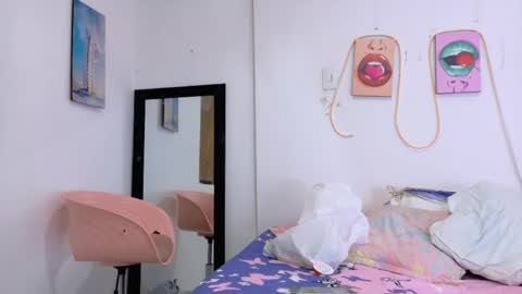 Snapshot of lilith_skinny1 chatting on May 7, 6:13 pm Lilith online show from May 7, 6:13 pm
