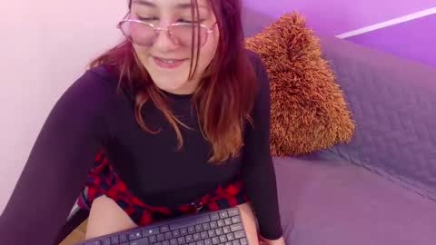 Lilith Smith online show from February 5, 8:02 pm