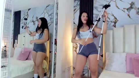 Lilith  online show from November 25, 6:35 am