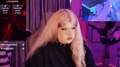 LilithNelson online show from July 7, 6:47 am