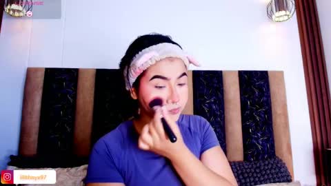 Snapshot of lilithnyx_x chatting on May 17, 3:41 pm lilithnyx_x online show from May 17, 3:41 pm