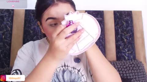 Snapshot of lilithnyx_x chatting on May 19, 2:45 pm lilithnyx_x online show from May 19, 2:45 pm