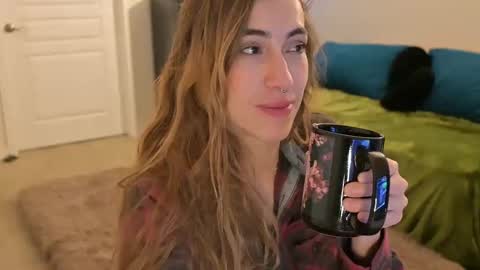 L online show from February 20, 2:18 am