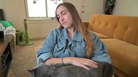 L online show from September 15, 5:57 pm