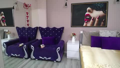 lilithreys online show from May 14, 3:46 am