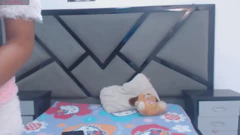 Snapshot of lilithrose69 chatting on November 10, 12:37 pm LILI online show from November 10, 12:37 pm