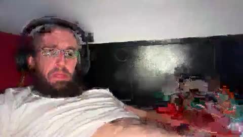Snapshot of liliths_duck chatting on May 7, 2:17 am liliths_duck online show from May 7, 2:17 am