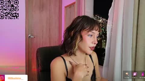 Snapshot of lilithselene chatting on July 22, 3:09 am Lilith Selene online show from July 22, 3:09 am