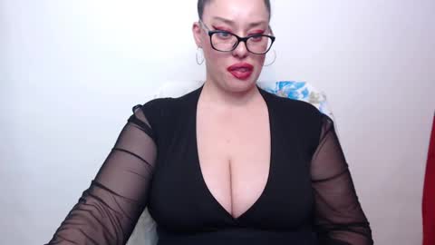 Snapshot of lilithserendipity chatting on January 23, 5:02 am LILITHSERENDIPITY online show from January 23, 5:02 am