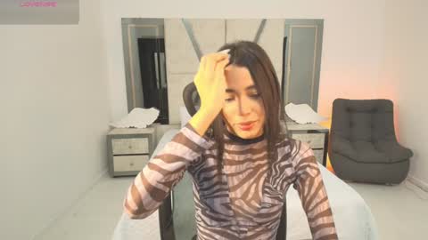 Snapshot of lilithteeen chatting on December 29, 4:59 am Lilith online show from December 29, 4:59 am