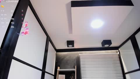 Snapshot of lilithteeen chatting on January 30, 10:29 am Lilith online show from January 30, 10:29 am