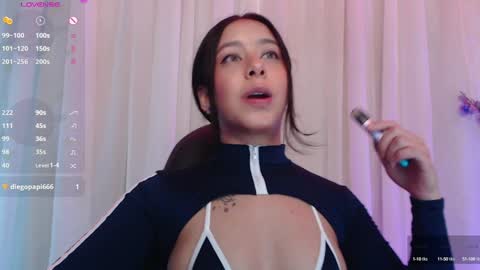 Snapshot of lilithwallkeer chatting on February 4, 6:04 am Maria online show from February 4, 6:04 am