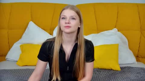 lilitrosen online show from October 9, 5:22 pm