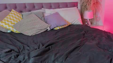 Lily online show from October 14, 7:58 pm