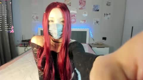       Chaerin online show from February 20, 11:54 am