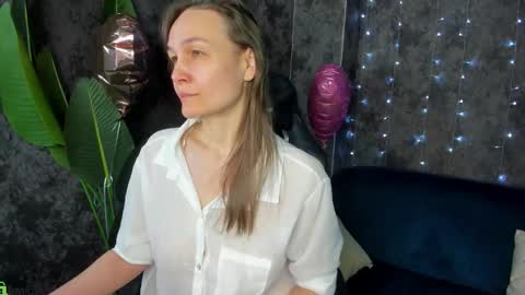 lillian_white1 online show from February 15, 1:02 am