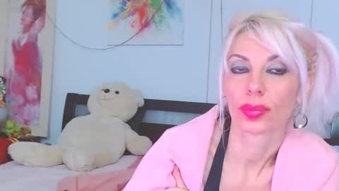 Lara online show from December 14, 2:39 am