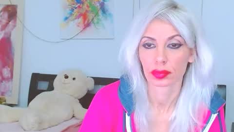 Lara online show from December 21, 10:28 pm