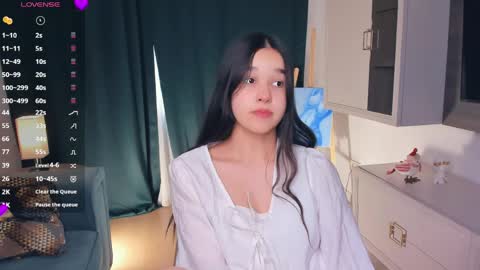 Celina Lillie online show from April 3, 10:24 am