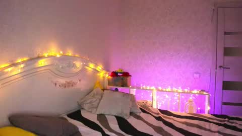 LilliMoore online show from February 5, 11:09 pm