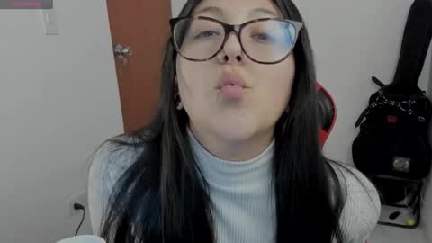 Snapshot of lillith_777 chatting on October 2, 2:18 am lillith_777 online show from October 2, 2:18 am