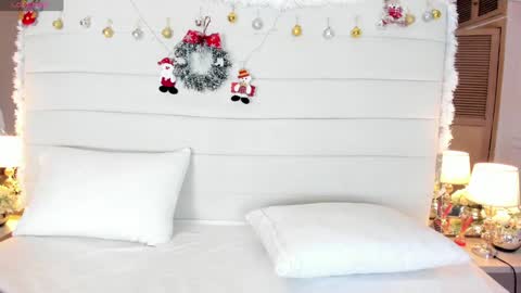 Lizeth follow me in my igimlilycute 3 online show from December 14, 4:12 am