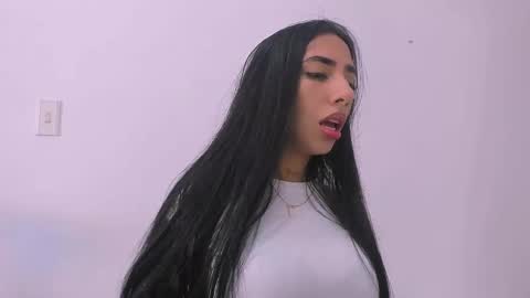 Sweety Lilly Love  online show from March 26, 2:55 pm