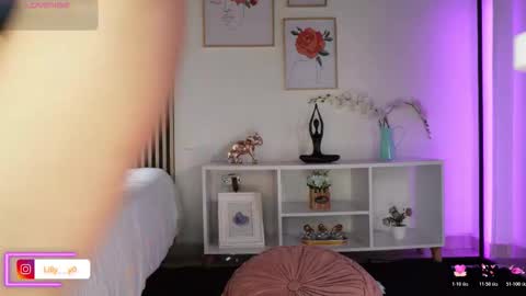 Snapshot of lilly_dollss chatting on February 8, 1:03 pm Sofia online show from February 8, 1:03 pm