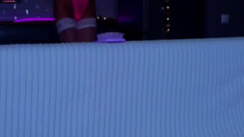 Snapshot of lilly_lux chatting on May 20, 12:55 pm lilly_lux online show from May 20, 12:55 pm