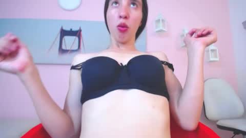 Lilly online show from April 6, 7:15 pm