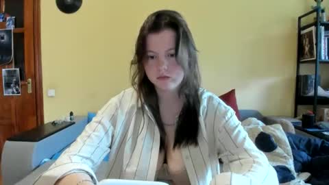 Snapshot of lillydepp chatting on June 5, 1:28 pm Lilly Depp online show from June 5, 1:28 pm