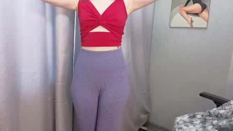 LillyFan X online show from May 2, 4:39 am