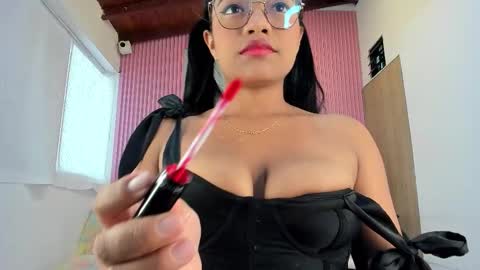 lillyy16 online show from March 7, 11:29 am