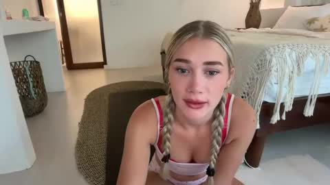 lilly online show from April 18, 4:05 am