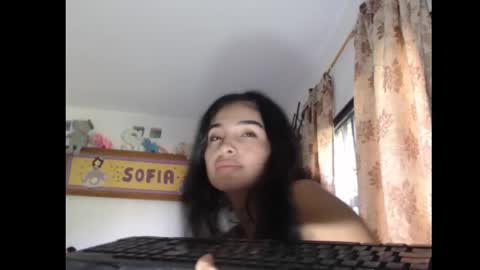 Snapshot of lilpalacio chatting on December 5, 4:44 pm lil palacio online show from December 5, 4:44 pm