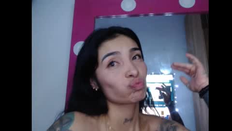 Snapshot of lilpalacio chatting on January 5, 7:49 am lil palacio online show from January 5, 7:49 am