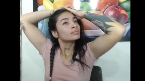 Snapshot of lilpalacio chatting on January 16, 11:26 am lil palacio online show from January 16, 11:26 am