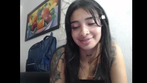 Snapshot of lilpalacio chatting on February 7, 8:53 pm lil palacio online show from February 7, 8:53 pm